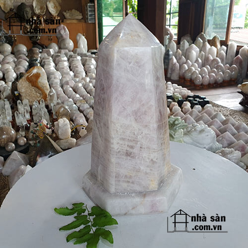 Trụ Đá Thạch Anh Hồng Tự Nhiên Trụ Đá Thạch Anh Hồng Tự Nhiên