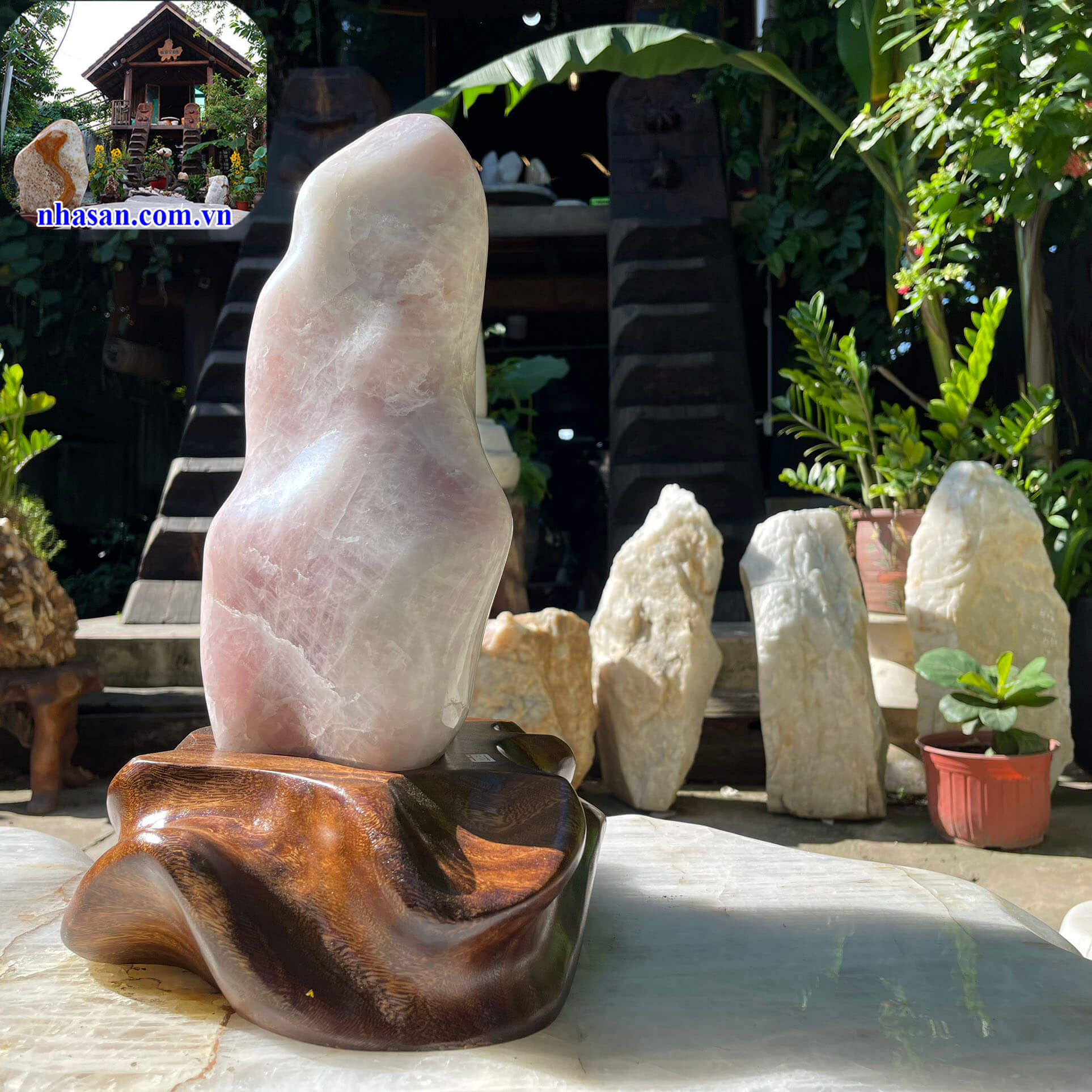 Trụ đá thạch anh hồng tự nhiên khử tia ác xạ T447-2 Trụ đá thạch anh hồng tự nhiên khử tia ác xạ T447-2