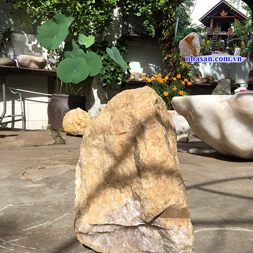 Trụ đá thạch anh hồng tự nhiên nguyên khối K99-3 Trụ đá thạch anh hồng tự nhiên nguyên khối K99-3