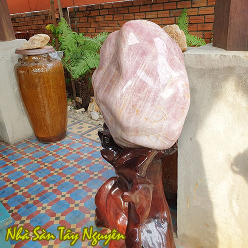 Natural Rose Quartz Stone