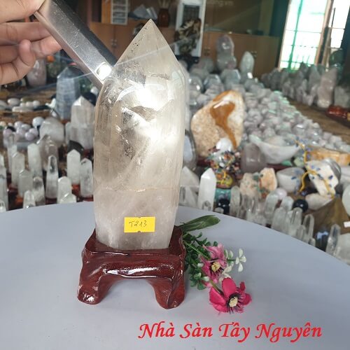 Trụ Đá Thạch Anh Khói Phong Thủy