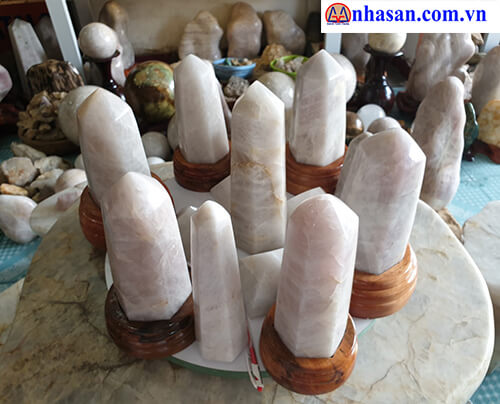 Feng Shui Quartz Stone Head