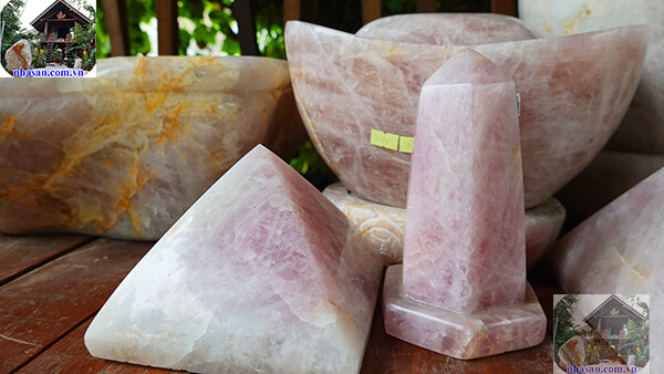 Trụ đá thạch anh hồng gắn kết lương duyên