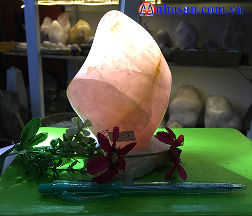 Trụ Đá Thạch Anh T107.1 Trụ Đá Thạch Anh T107.1