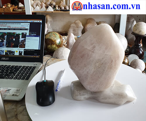 Trụ Đá Thạch Anh T79.4 Trụ Đá Thạch Anh T79.4