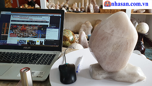 Trụ Đá Thạch Anh T79 Trụ Đá Thạch Anh T79