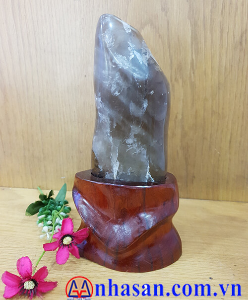 Smoky quartz crystal pillars