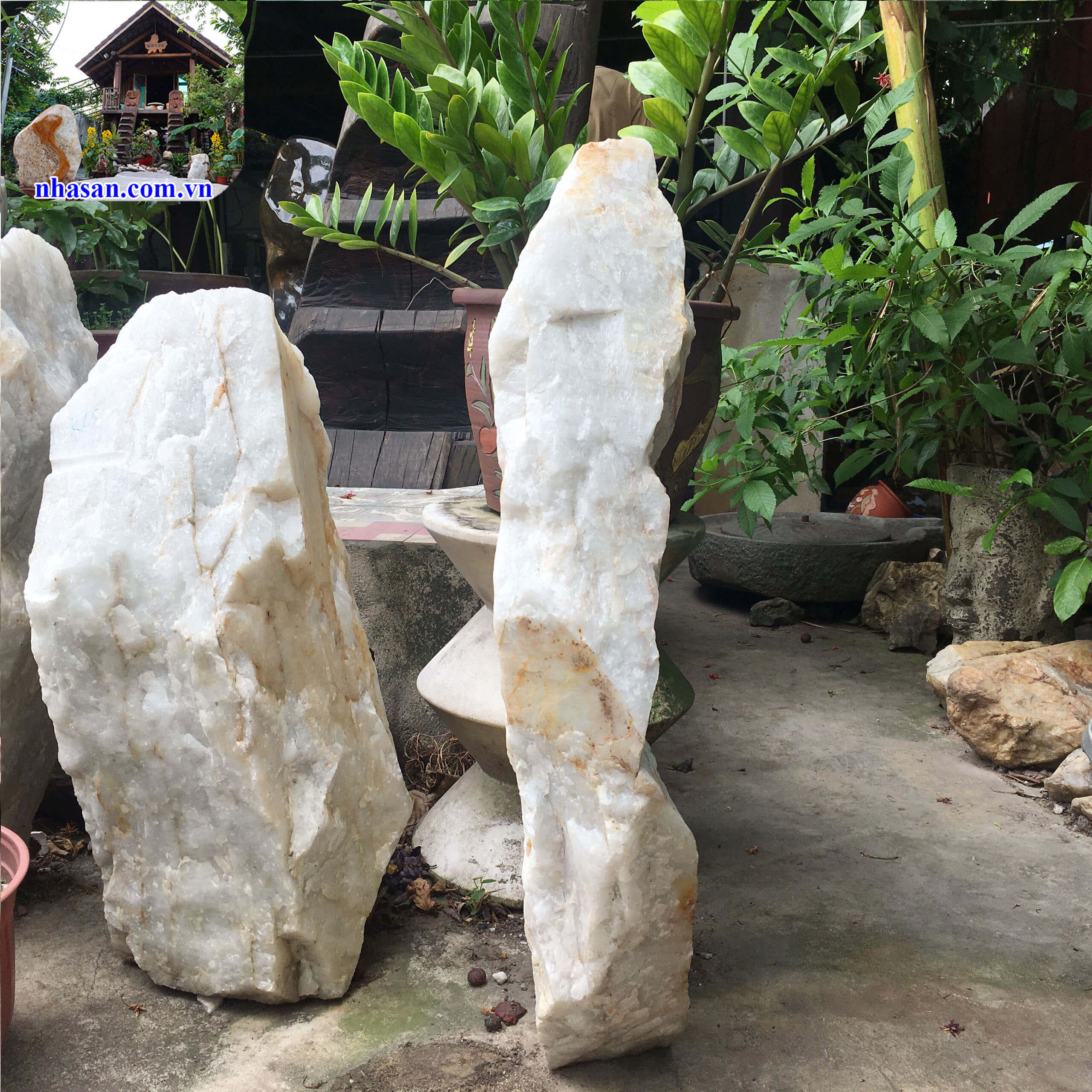 Trụ đá thạch anh trắng thô nguyên khối trấn trạch K116-3 Trụ đá thạch anh trắng thô nguyên khối trấn trạch K116-3