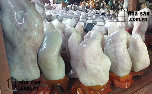 Trụ Đá Thạch Anh Tự Nhiên Năng Lượng Trụ Đá Thạch Anh Tự Nhiên Năng Lượng