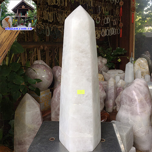 Trụ lục giác đá thạch anh trắng Trụ lục giác đá thạch anh trắng