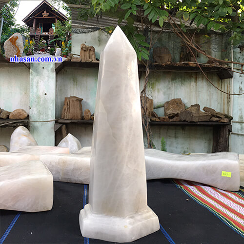 Trụ lục giác đá thạch anh trắng phong thủy Trụ lục giác đá thạch anh trắng phong thủy