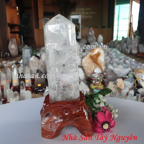 Trụ Lục Lăng Đá Thạch Anh