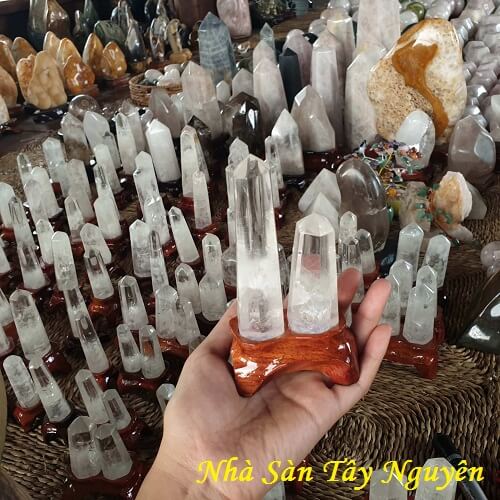 Trụ Tinh Thể Đá Thạch Anh