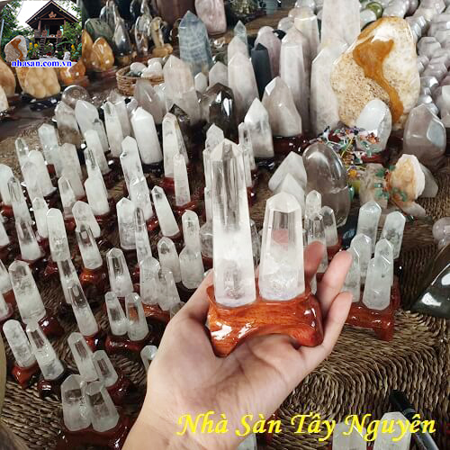 Trụ Tinh Thể Đá Thạch Anh  Trụ Tinh Thể Đá Thạch Anh