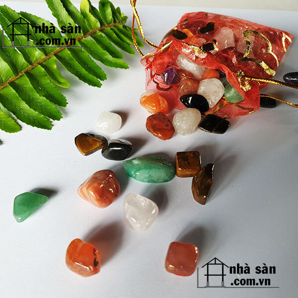 Túi đá tài lộc ngũ sắc Túi đá tài lộc ngũ sắc