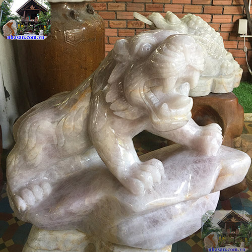 Hổ đại diện cho sức mạnh và quyền uy Hổ đại diện cho sức mạnh và quyền uy