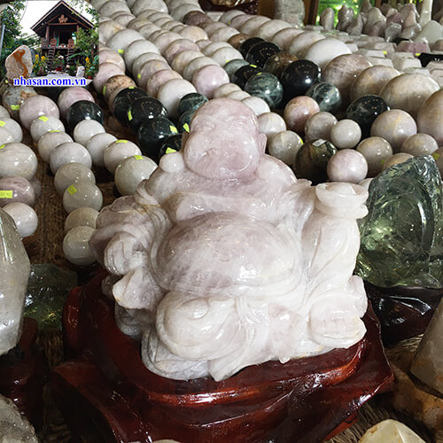 Tượng Phật Di Lạc đá thạch anh hồng phong thủy  Tượng Phật Di Lạc đá thạch anh hồng phong thủy