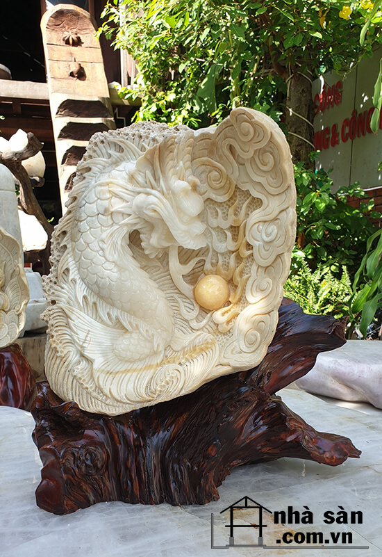 Vỏ Sò Tai Tượng Hóa Thạch 1000 Năm Điêu Khắc Rồng Chầu Ngọc