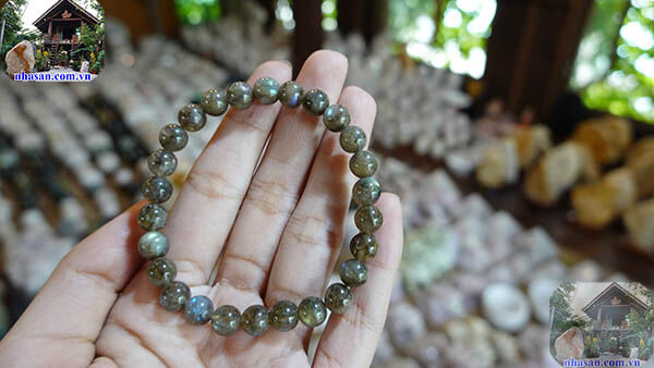 Được ví như bùa hộ mệnh cho người sở hữu Được ví như bùa hộ mệnh cho người sở hữu