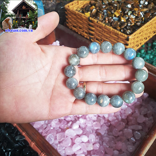 Vòng tay đá mặt trăng phát sáng 12ly Vòng tay đá mặt trăng phát sáng 12ly