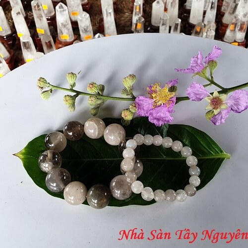 Vòng Tay Đá Thạch Anh Xám Khói Phong Thủy Vòng Tay Đá Thạch Anh Xám Khói Phong Thủy