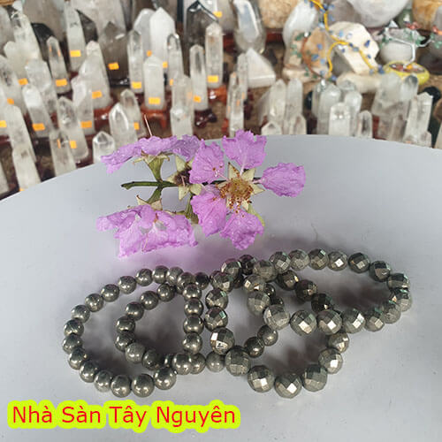 Vòng Tay Đá Vàng Găm Phong Thủy