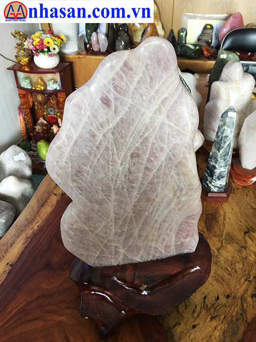 Trụ đá thạch anh hồng T-29.1
