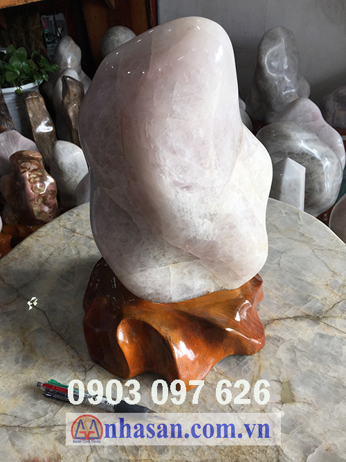 Trụ đá thạch anh trắng hồng-T44.2