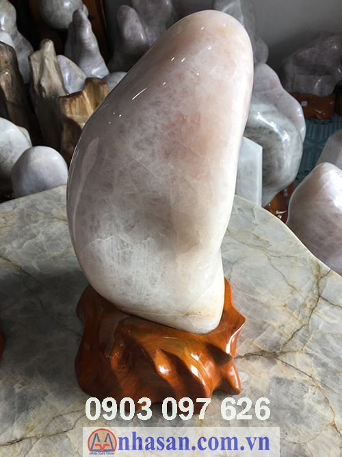 Trụ đá thạch anh trắng hồng-T45.1