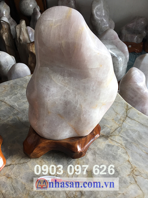 White quartz stone pillar -T47