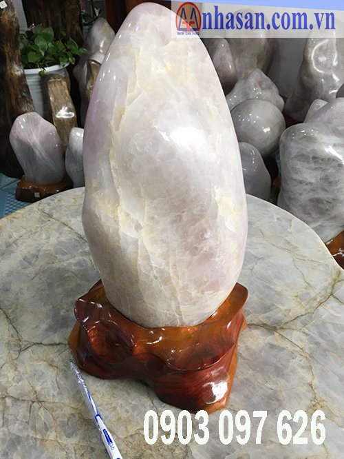 Pink-white quartz stone pillar-T38.3