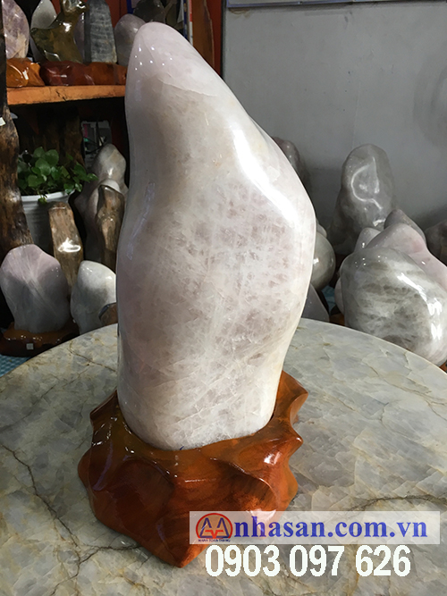 Pink-white quartz stone pillar-T40.1