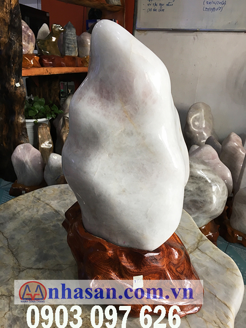 Trụ đá thạch anh trắng-T52