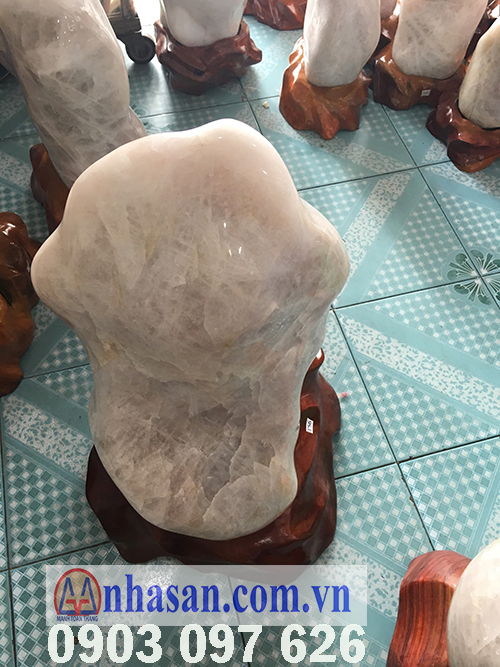 Pink-white quartz stone pillar-T56.1