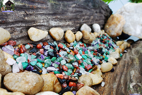 Đá phong thủy còn giúp lưu chuyển dương khí tích cực Đá phong thủy còn giúp lưu chuyển dương khí tích cực