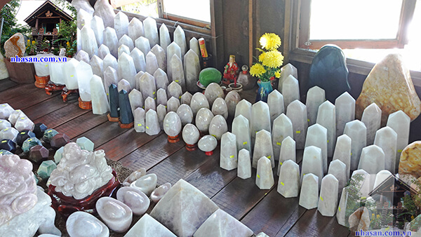 Nhà Sàn Tây Nguyên chuyên cung cấp đá thạch anh chất lượng Nhà Sàn Tây Nguyên chuyên cung cấp đá thạch anh chất lượng