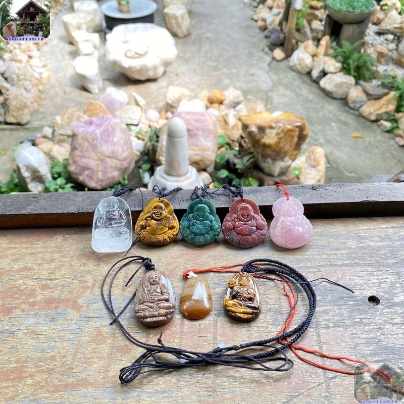 Bạn cần lựa chọn thời điểm như bắt đầu công việc mới để đeo mặt Phật Bạn cần lựa chọn thời điểm như bắt đầu công việc mới để đeo mặt Phật