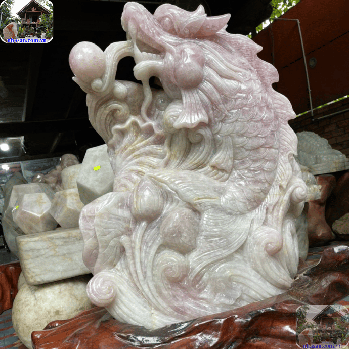 Rồng là linh vật tượng trưng cho sức mạnh, quyền uy Rồng là linh vật tượng trưng cho sức mạnh, quyền uy