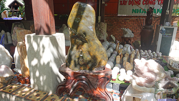 Trụ đá canxedon trang trí phòng khách biệt thự, văn phòng  Trụ đá canxedon trang trí phòng khách biệt thự, văn phòng