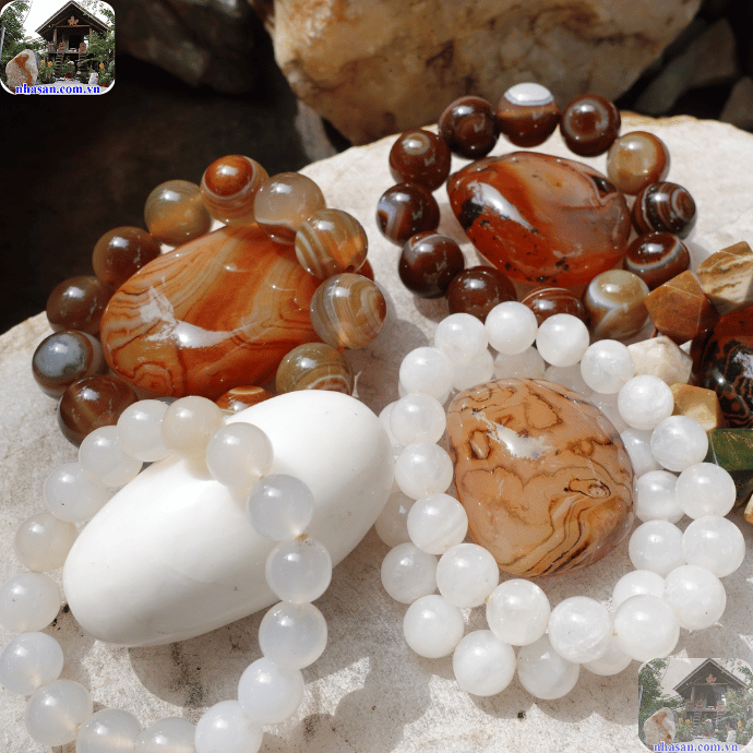 Đá mã não có kén mệnh không là thắc mắc của nhiều người Đá mã não có kén mệnh không là thắc mắc của nhiều người