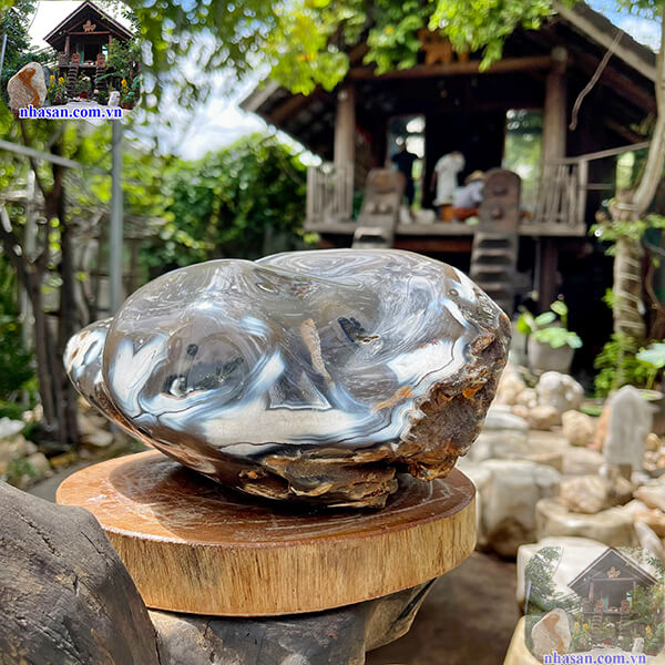 Đá mã não còn có nhiều màu tự nhiên khác Đá mã não còn có nhiều màu tự nhiên khác