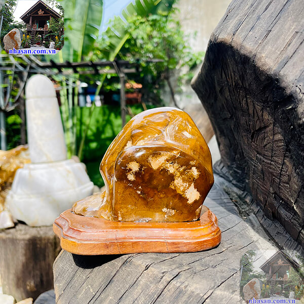 Trụ đá mã não vàng mật ong Trụ đá mã não vàng mật ong