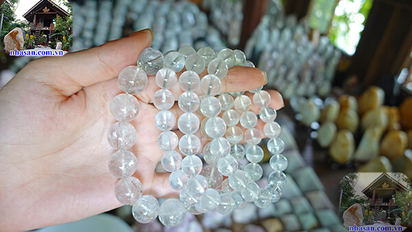 Vòng tay đá thạch anh trắng cho mệnh Kim Vòng tay đá thạch anh trắng cho mệnh Kim