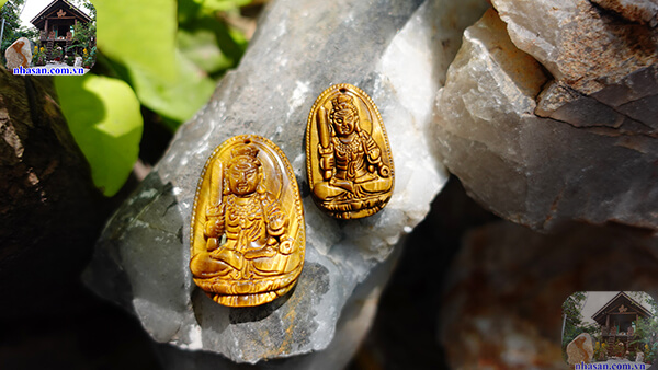 Mặt dây chuyền Bất Động Minh Vương cho tuổi Dậu Mặt dây chuyền Bất Động Minh Vương cho tuổi Dậu