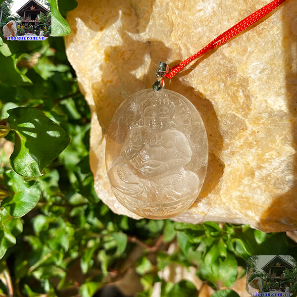 Chế tác thạch anh trắng mang năng lượng dương mạnh mẽ Chế tác thạch anh trắng mang năng lượng dương mạnh mẽ