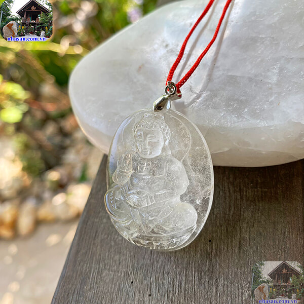 Vị Phật gia hộ độ trì cho người đeo Vị Phật gia hộ độ trì cho người đeo
