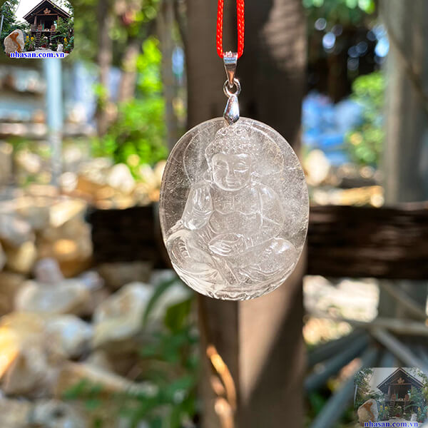 Mặt Phật A Di Đà đá thạch anh trắng (20g) - MPTAT03 Mặt Phật A Di Đà đá thạch anh trắng (20g) - MPTAT03