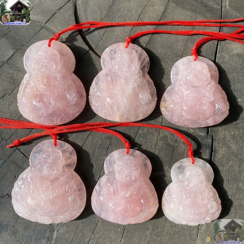 Mặt Phật Di Lặc bằng đá thạch anh MP28 mang đến sự an yên và hạnh phúc Mặt Phật Di Lặc bằng đá thạch anh MP28 mang đến sự an yên và hạnh phúc