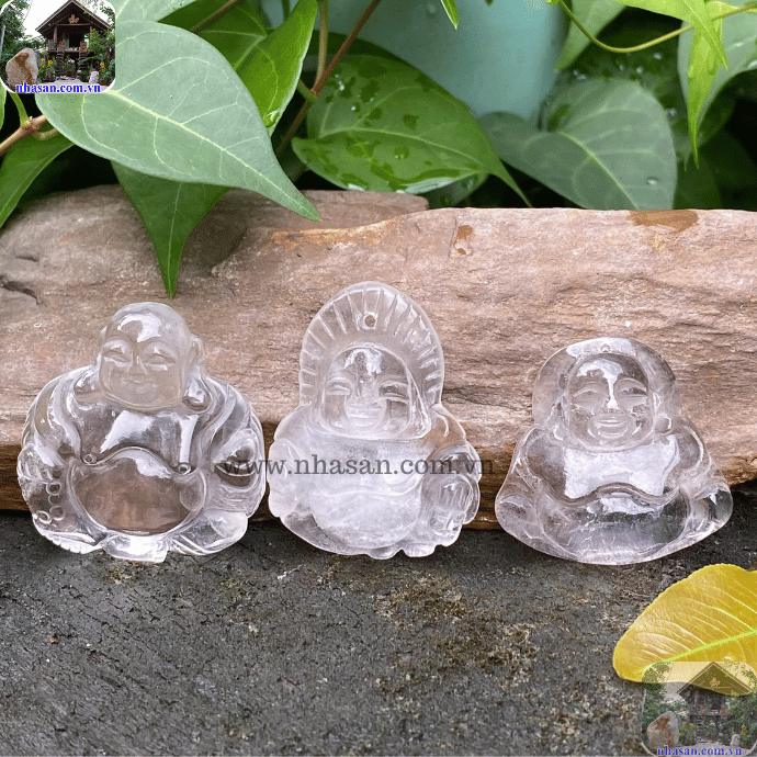 Khi đeo mặt Phật Di Lặc, bạn nên giữ tâm thái bình tĩnh, thành kính Khi đeo mặt Phật Di Lặc, bạn nên giữ tâm thái bình tĩnh, thành kính