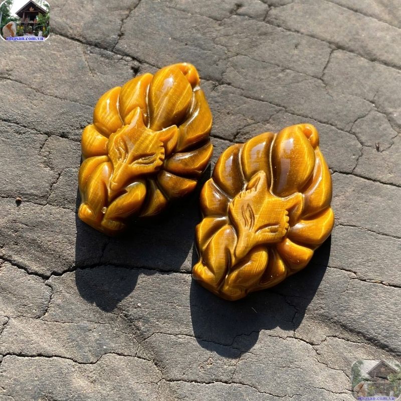 Hồ ly được tạc từ đá mắt hổ giúp chủ nhân mệnh Kim tăng cường sự tự tin Hồ ly được tạc từ đá mắt hổ giúp chủ nhân mệnh Kim tăng cường sự tự tin